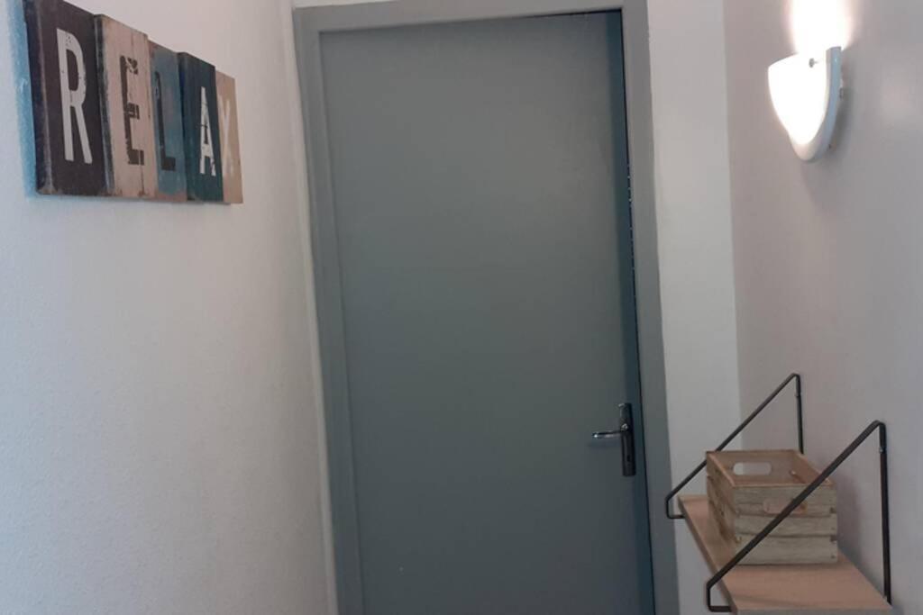 Agreable Logement Proche De La Gare Et Du Polygone Apartamento Béziers Exterior foto